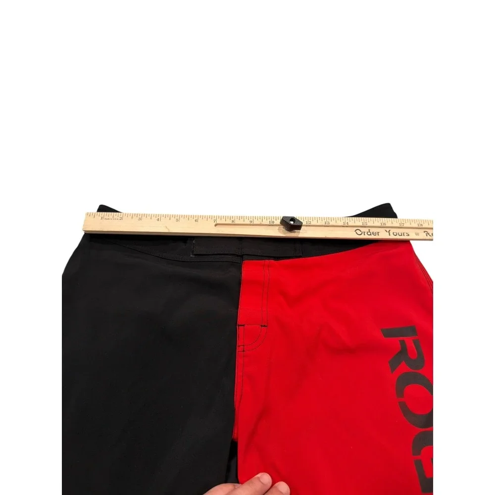 Rogue Fitness Board Shorts Mens 34 Red Black Split Two Tone CrossFit Training